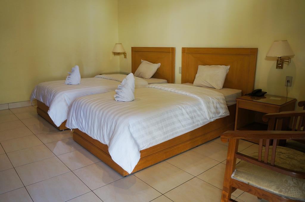 Adisurya Hotel Kediri  Εξωτερικό φωτογραφία