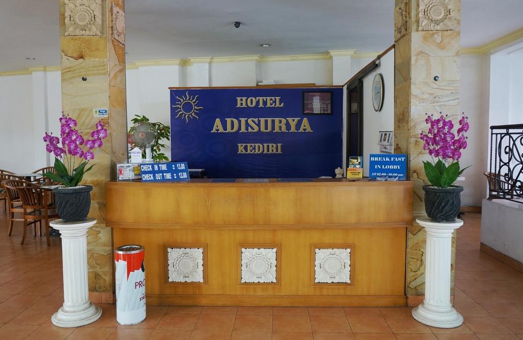 Adisurya Hotel Kediri  Εξωτερικό φωτογραφία